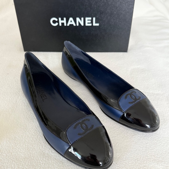 Chanel Ballet Flats - Picture 2 of 5